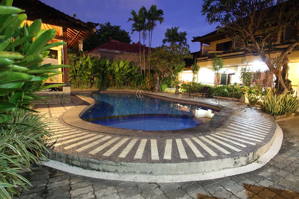Paradiso Beach Inn Kuta Lombok Esterno foto