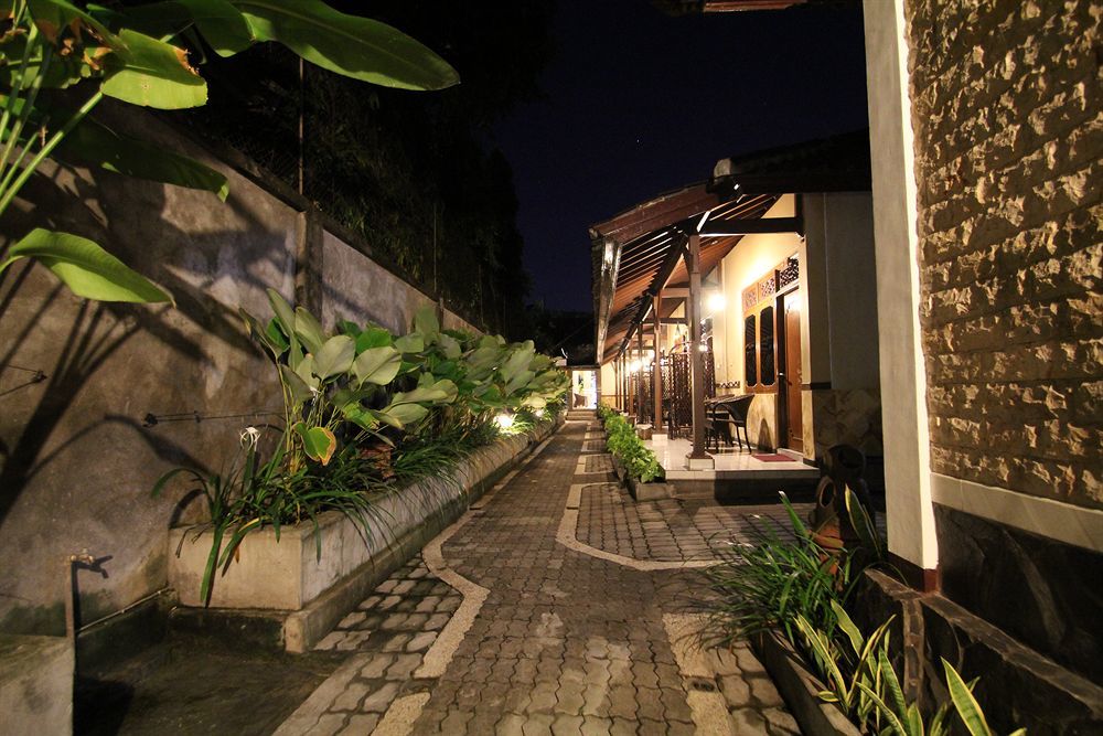 Paradiso Beach Inn Kuta Lombok Esterno foto