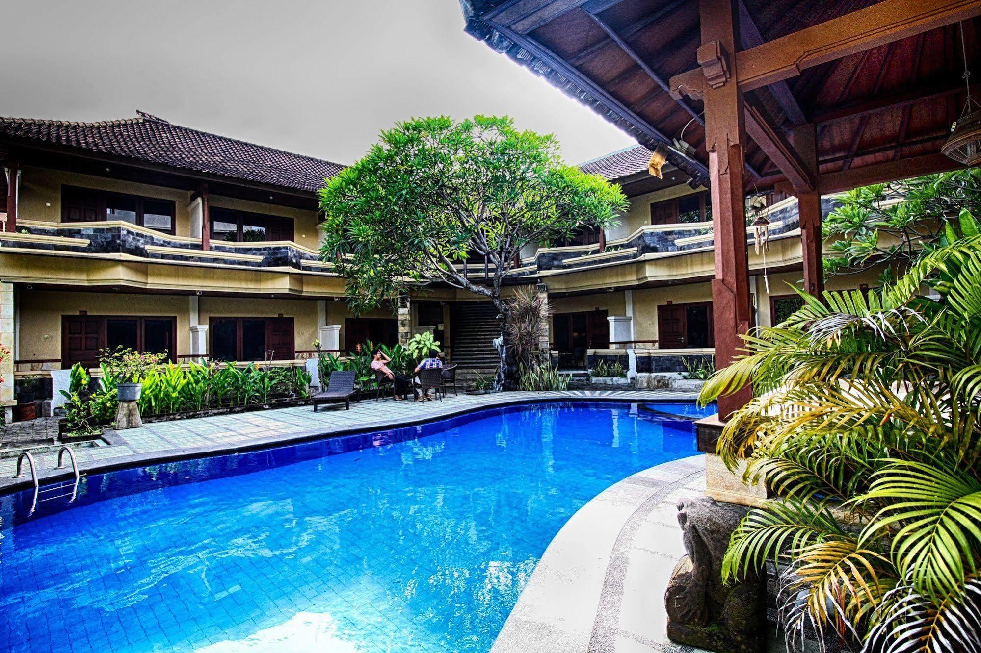 Paradiso Beach Inn Kuta Lombok Esterno foto